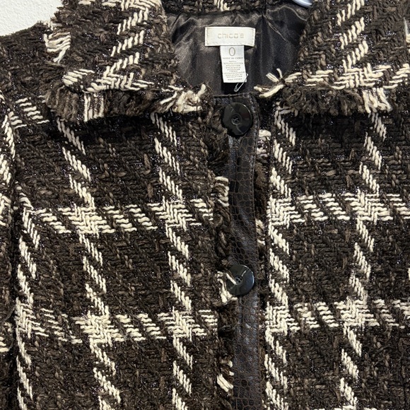 Chico’s Brown Cream Plaid Bouclé Tweed Jacket Faux Leather Trim Size 0 M - Picture 5 of 13